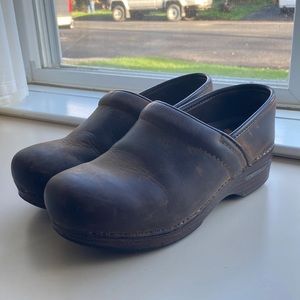 LAST CHANCE! Dansko XP Brown Professional Clogs